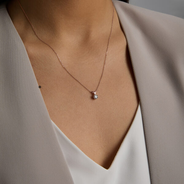 0.30 ct rose gold diamond pendant “The Accent” - Image 2